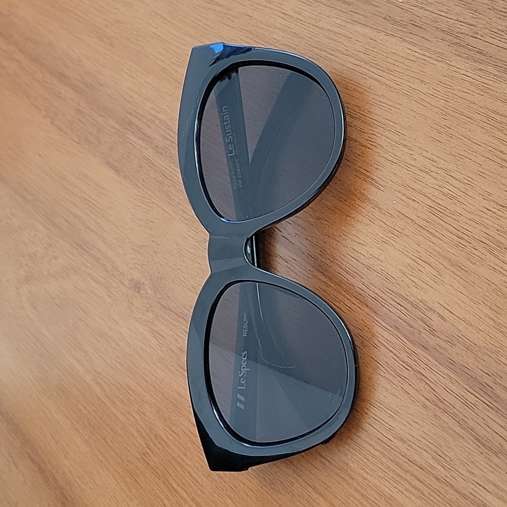 Women's sunglasses by Le Specs